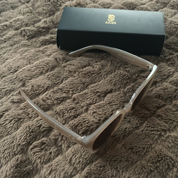 🌞🕶️ Sunglasses 🕶️ 🌞 - Picture 3 of 6